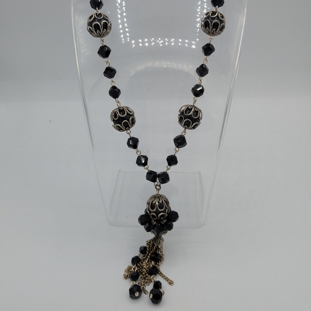 Elegant Black and Silver Beaded Necklace